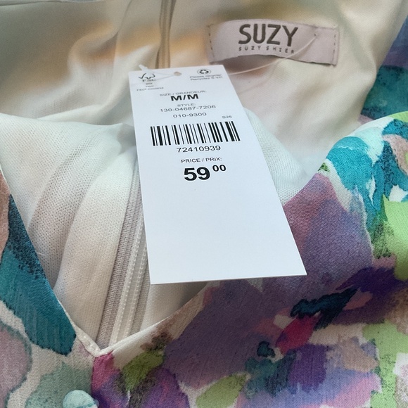 Colourful chiffon high-low dress with flutter sleeves and handkerchief hemline - Picture 3 of 4